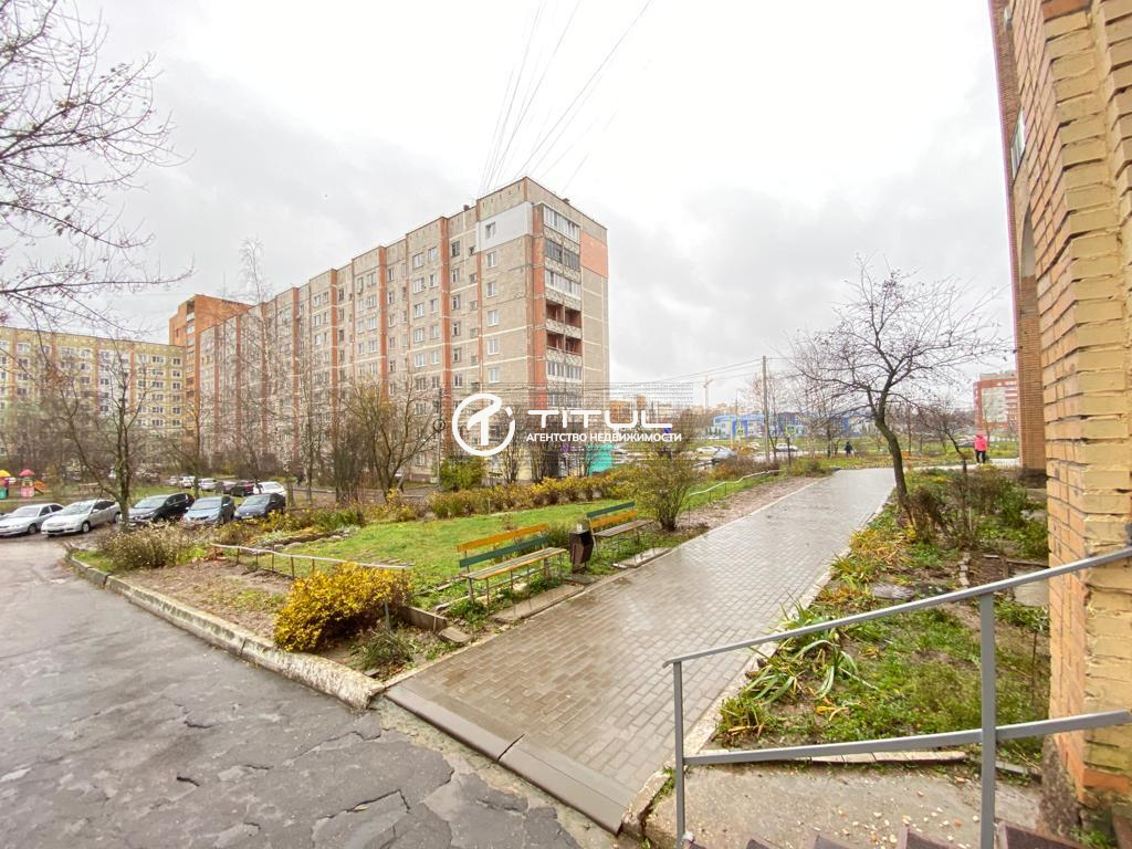 Продажа 3-комнатной квартиры, Калуга, Генерала Попова улица,  д.18