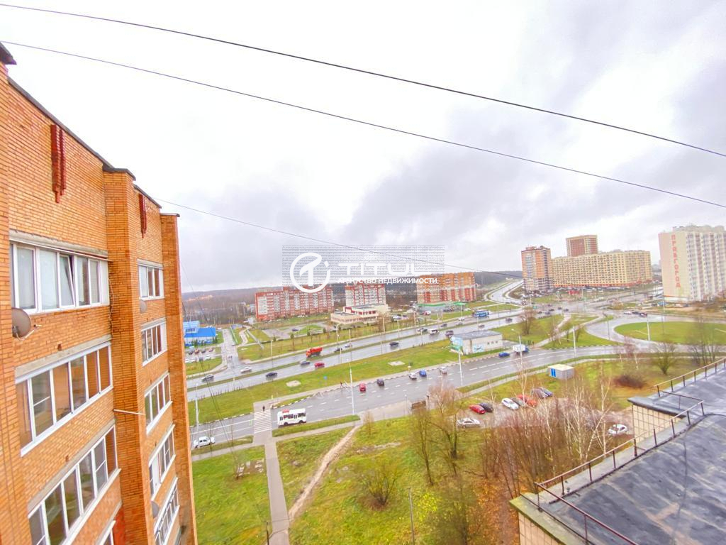 Продажа 3-комнатной квартиры, Калуга, Генерала Попова улица,  д.18