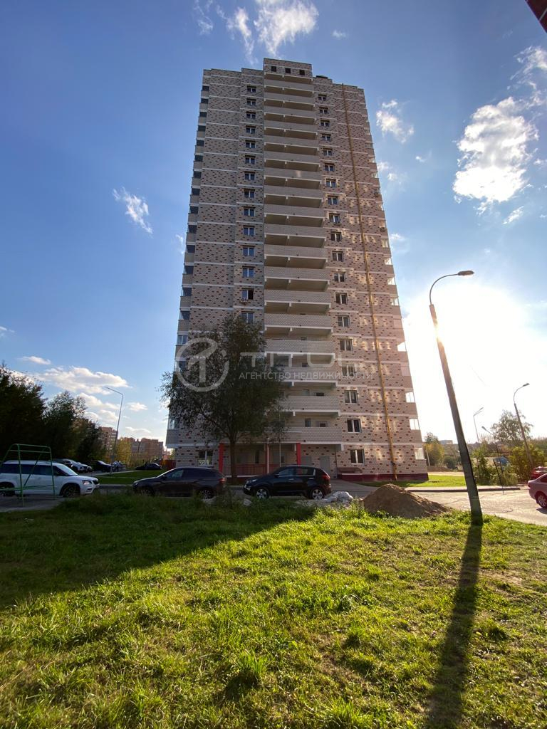 Продажа 3-комнатной квартиры, Калуга, бульвар Солнечный,  д.18