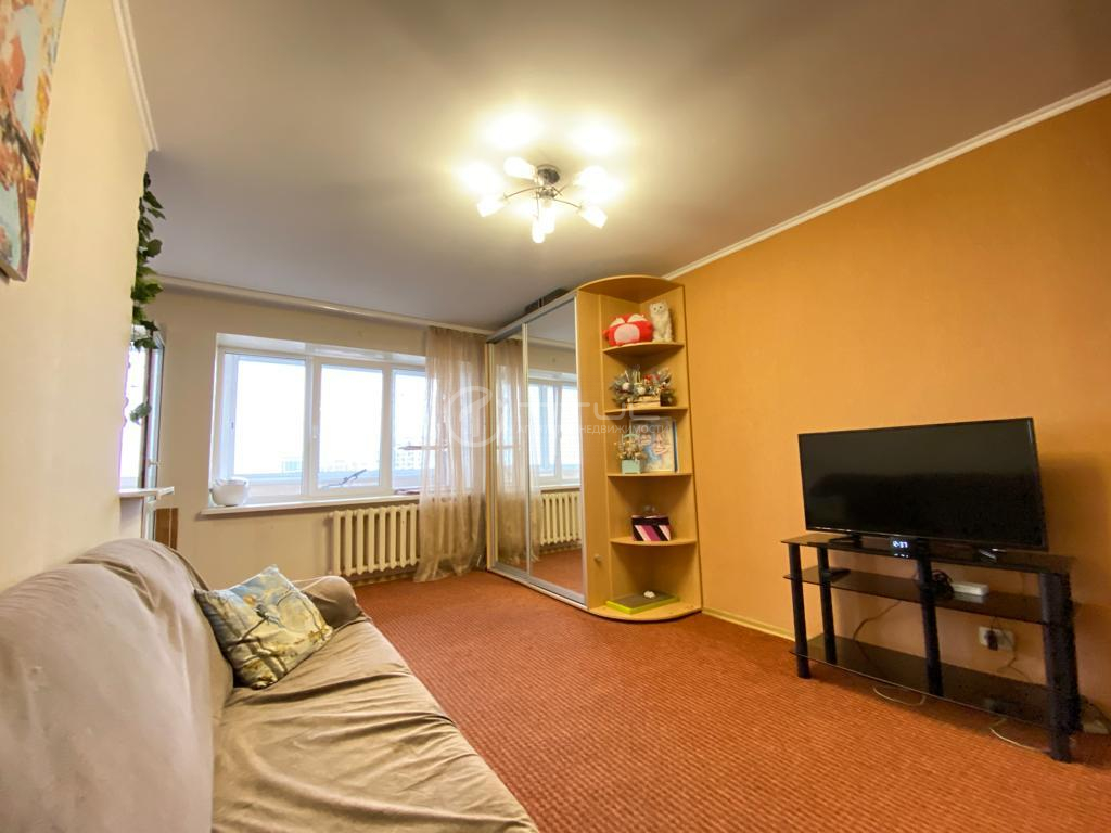 Продажа 3-комнатной квартиры, Калуга, Генерала Попова улица,  д.18